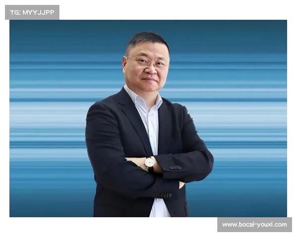 何思模董事长赴南昌大学颁发“易事特定向奖(助)学基金” 何思模董事长赴南昌大学颁发“易事特定向奖(助)学基金”